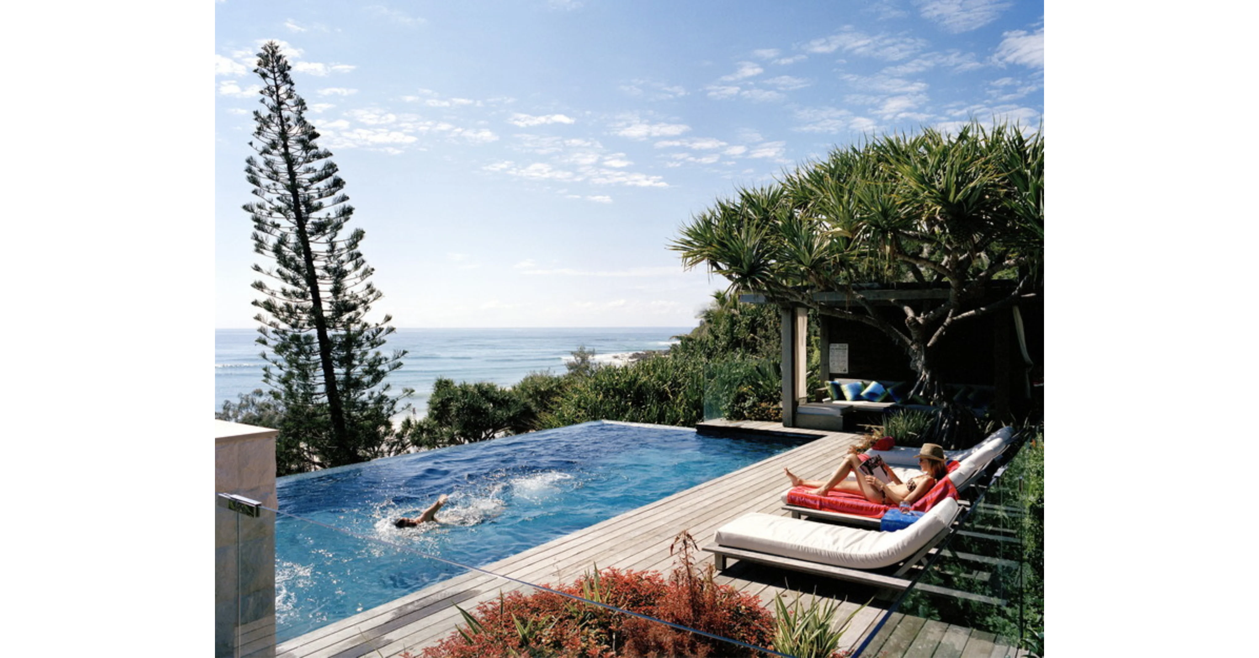 Beachfront infinity fibreglass pool - Australian pool installation